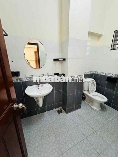 Cho Thuê Mat Tiền Nội Bộ-Quận 6