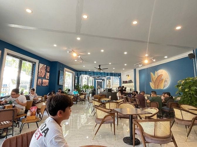 Sang nhượng quán Cafe 10x20 căn góc Bát Nàn-Quận 2, gần đảo kim cương