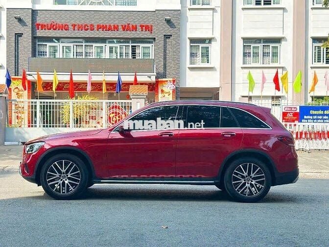Mercedes GLC 200 4MATIC 2022 34000 km 1 chủ giữ kỹ