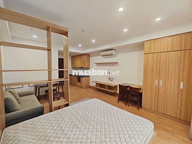 Ở luôn chính chủ STUDIO 40m2 full đồ, Đội Cấn, ô tô vào tận cửa