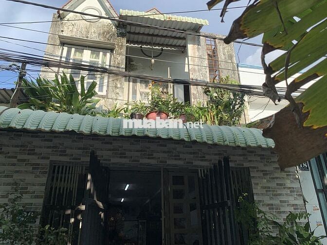 Bán nhà hẻm hoàng quốc việt gần trường tiểu học an bình giá 2,8 tỷ