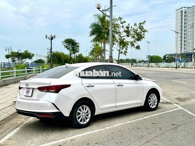 Hyundai Accent 2023 1.4 AT - 60000 km