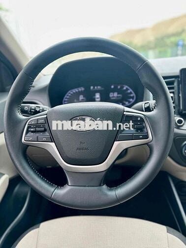 Hyundai Accent 2023 1.4 AT - 60000 km