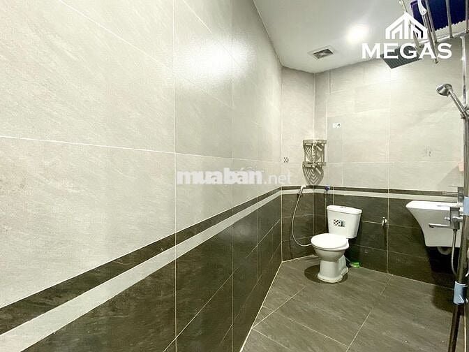 CHO THUÊ CĂN HỘ 2N1K NGAY VĨNH PHÚC, THỤY KHUÊ, TÂY HỒ Ô TÔ ĐỖ CỬA