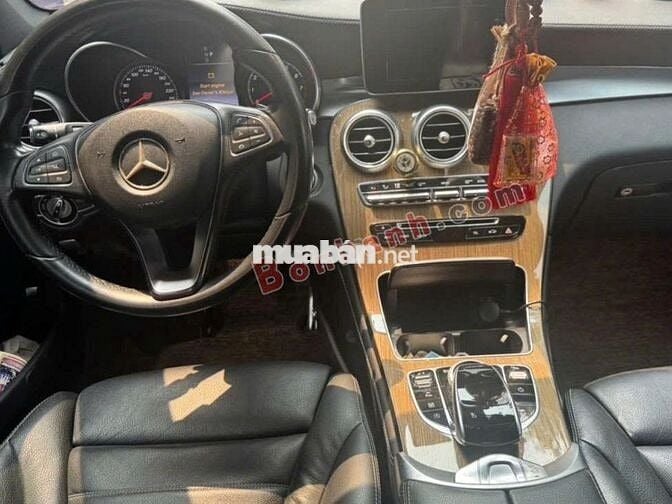 Mercedes Benz GLC 250 4Matic 2016 - 745 Triệu
