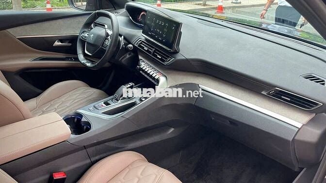 Peugeot 5008 GT 2024 siêu lướt 8000 km như mới