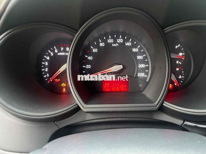 Kia Rio 2014 1.4 AT Sedan ( lăn bánh 2015 )