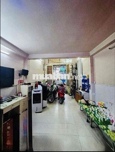 🔥 VÀI BƯỚC RA MẶT TIỀN BA THÁNG HAI - DT 4 x 11 - NỞ HẬU -  4 TẦNG - 4