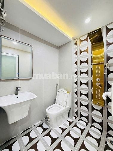 NHÀ ĐANG CHO THUÊ 300TR/NĂM GIỜ CẦN BÁN GẤP 5.6TY NGAY NTMK - QUẬN 3