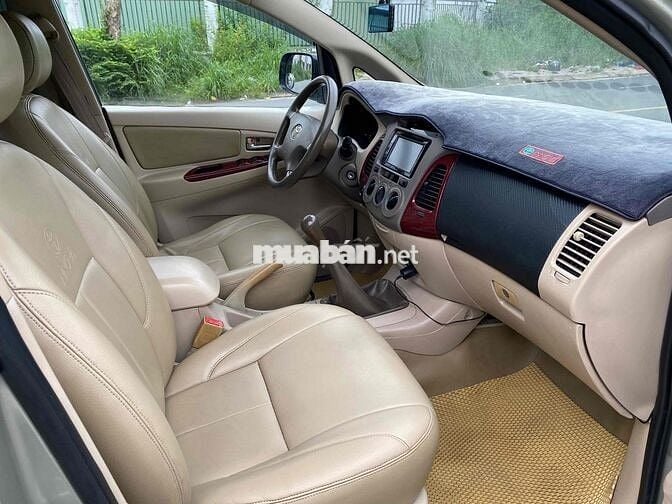 Toyota Innova 2006 G - 188000 km