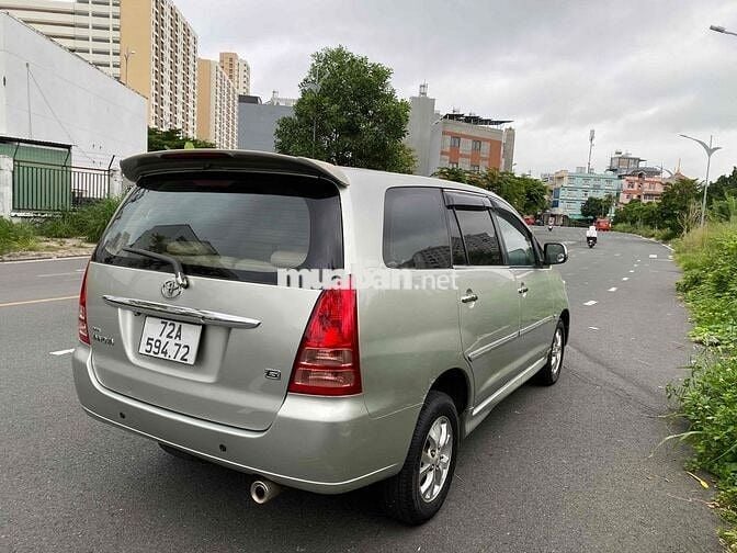 Toyota Innova 2006 G - 188000 km