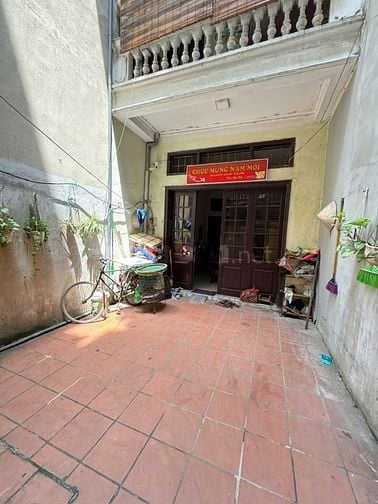 Bán nhà phố Tân Mai thoáng trước sau, Dt 77m2, 3t, mt 3.8m, ngõ ô tô.