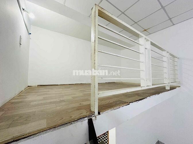 PHÒNG GÁC TRỐNG SẴN TẠI TRUNG TÂM QUẬN TÂN PHÚ