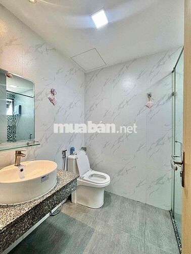 STUDIO MÁY GIẶT RIÊNG, NỘI THẤT XỊN NGAY NGÃ TƯ HÀNG XANH