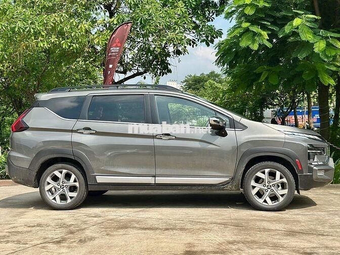 Xpander Cross 2025 màu Nâu ODO 8.000km Biển HCM
