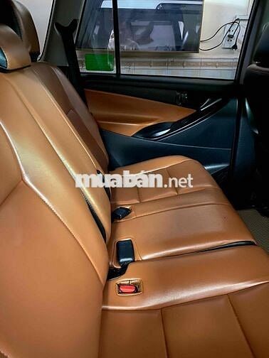 Xe nhà ít sử dụng còn mới biển số tp hcm trắng