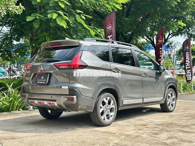 Xpander Cross 2025 màu Nâu ODO 8.000km Biển HCM