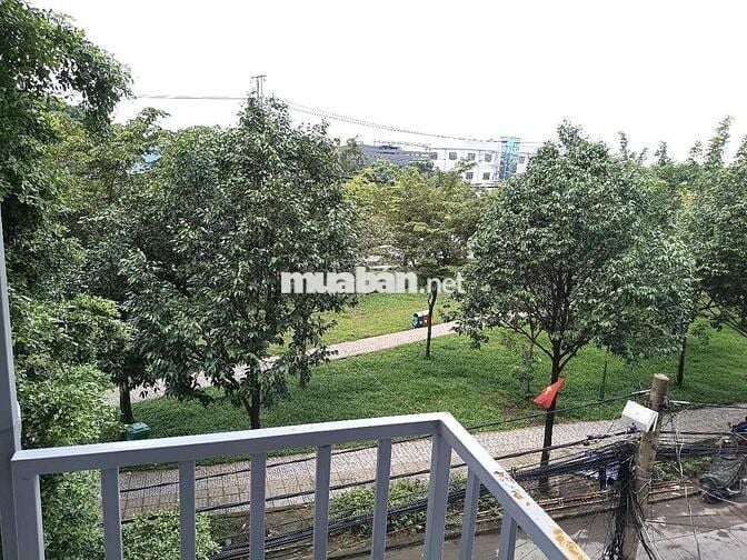 Phòng giá rẻ, giờ giấc tự do, không phí quản lý