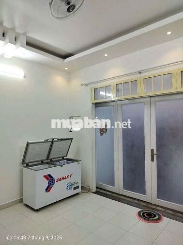 NGUYÊN CĂN QUẬN 3 FULL NỘI THẤT NGANG 6M - CÓ SÂN