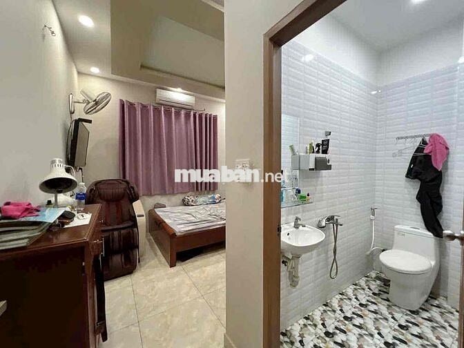 Chính chủ bán gấp nhà vừa ở gđ ,kết hợp cho thuê 14tr/tháng