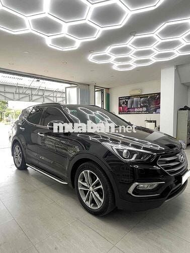 Hyundai Santa Fe 2018 2.4L 4WD - 63000 km