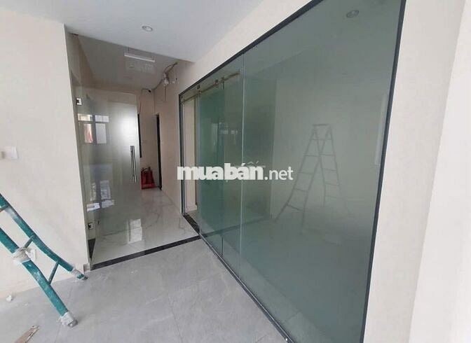 GIÁ RẺ ! GÓC 2MT TRUNG TÂM , QUẬN 1 - 8X15 - HẦM 5 TẦNG ( THANG MÁY )
