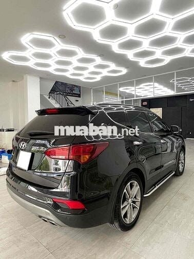 Hyundai Santa Fe 2018 2.4L 4WD - 63000 km
