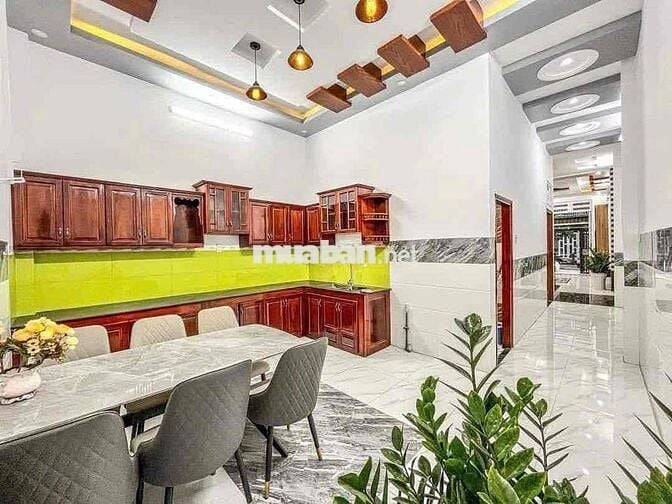 Chú 4 cần Đáo Hạn Ngân Hàng cần bán nhà trong Tuần