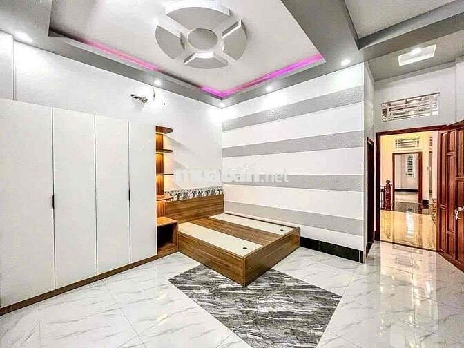 Chú 4 cần Đáo Hạn Ngân Hàng cần bán nhà trong Tuần