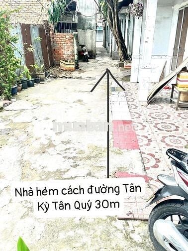 Nhà hẻm xe máy gồm 1 trệt 2 lầu đường Tân Kỳ Tân Quý