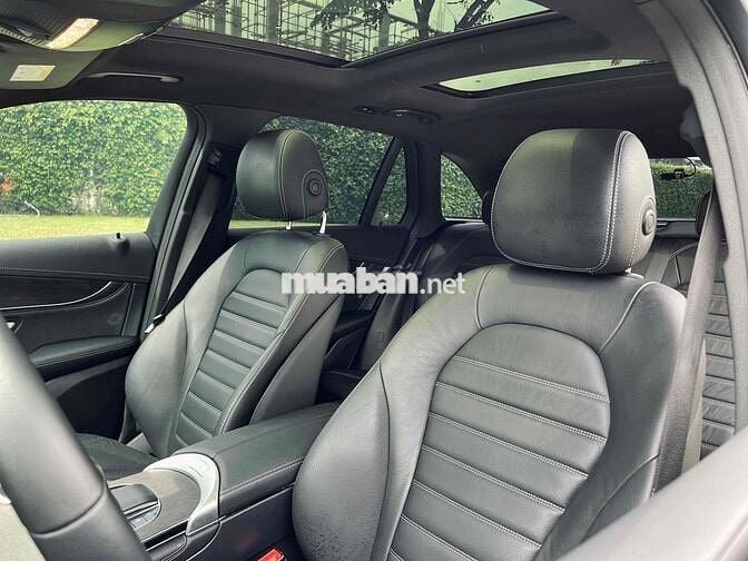 Mercedes GLC300 4Matic 2021 Siu Lướt 33000 km