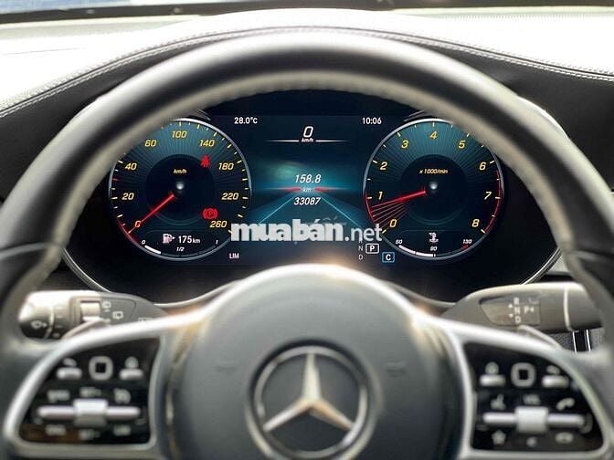 Mercedes GLC300 4Matic 2021 Siu Lướt 33000 km