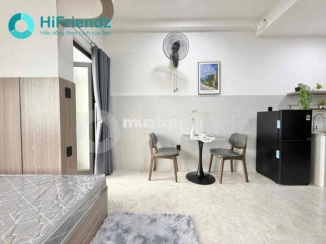 CĂN HỘ MỚI XÂY NGAY GIGAMAIL- BAN CÔNG FULL NỘI THẤT