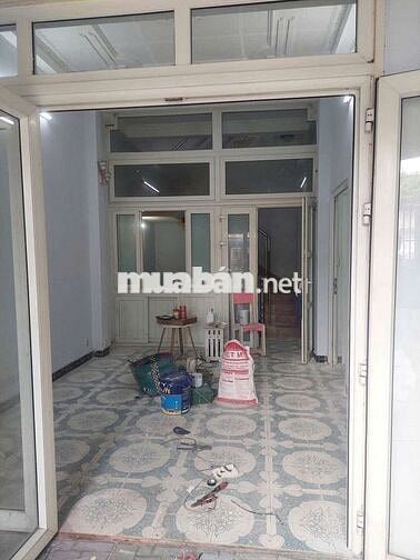 Cho thuê nhà nguyên căn. Mặt tiền đường xe tải vào tận nơi. Gần NTBT