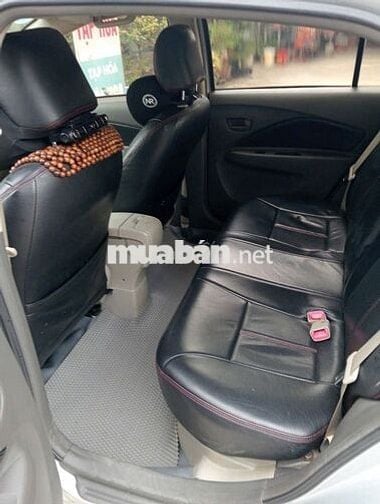 Toyota Yaris 2011 1.3 AT - 170000 km