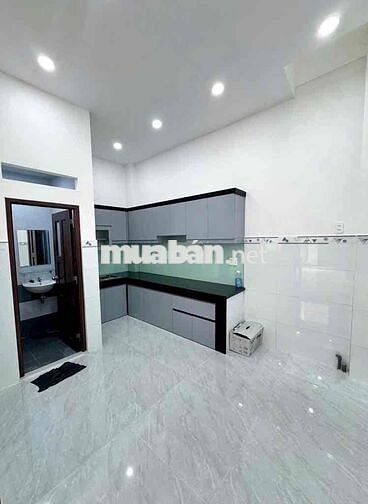 Nhà ngay Vườn lài - Dt:4,6x10- đúc 2 tầng - hẻm 6m- Chỉ 5.xtỷ