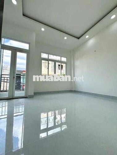 Nhà ngay Vườn lài - Dt:4,6x10- đúc 2 tầng - hẻm 6m- Chỉ 5.xtỷ