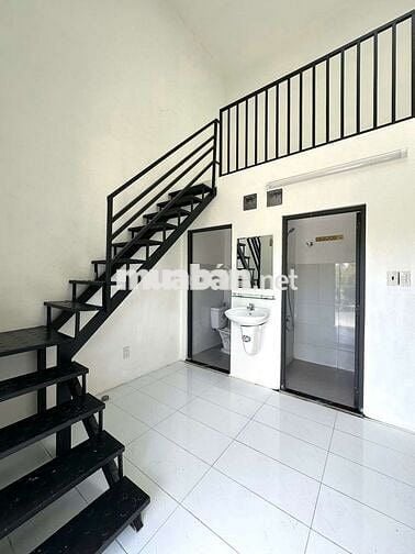 CHO THUÊ PHÒNG TRỌ RỘNG CÓ GÁC HƯNG PHÚ CTY8 GIÁ 3TR/THÁNG