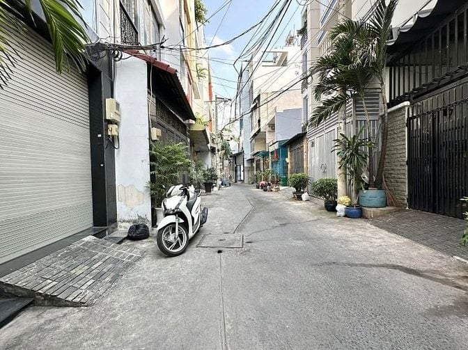 BÌNH THẠNH- NGUYỄN VĂN ĐẬU- HXH- 100m2- NGANG 5M- TIỆN XÂY CHDV- 11,xT