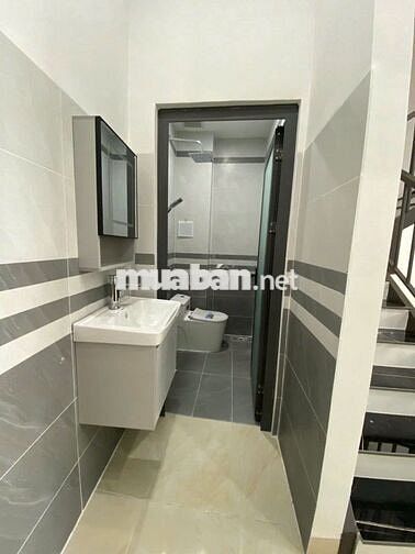nhà 1 lầu 1 trệt tân phong cách nhà thờ thuận hoà 200m, giá 1ty550