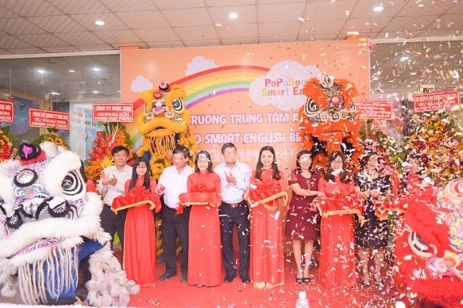 Có nên nhượng quyền trung tâm tiếng Anh cho trẻ em? Góc nhìn từ thực t