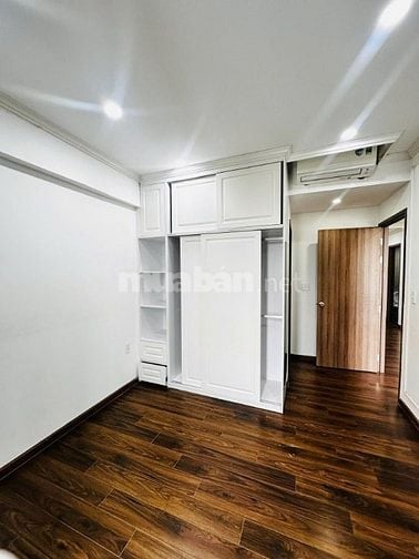 C/c  Satra Eximland,Phan Đăng Lưu,Phú Nhuận: 130m2, 3p ngủ, 2wc, 22tr/