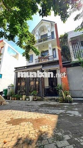 NHÀ 2 LẦU GIÁ TỐT - KDC NAM LONG