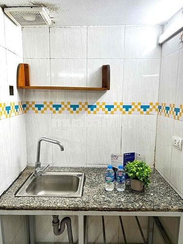 TT143 -gác xép rộng ban công thoáng Vạn Phúc Đại Mỗ 21/9 trống