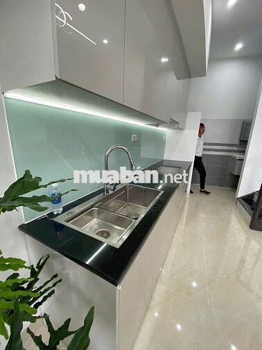 nhà 1 lầu 1 trệt tân phong cách nhà thờ thuận hoà 200m, giá 1ty550