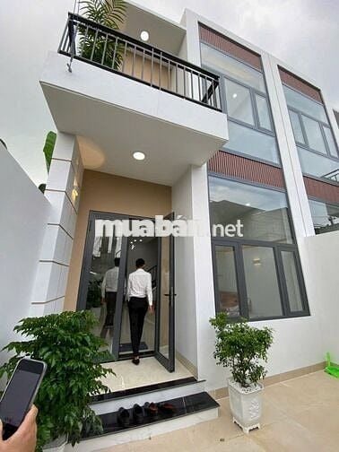 nhà 1 lầu 1 trệt tân phong cách nhà thờ thuận hoà 200m, giá 1ty550
