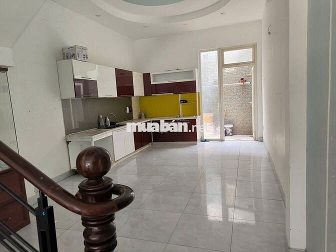 Chính chủ cho thuê nhà NC đúc 3 tấm, 4x19m, Bình Thành, Bình Tân