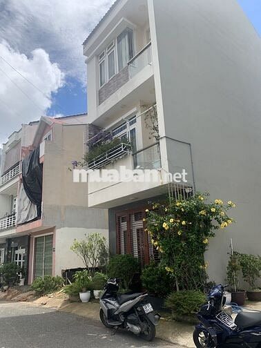 Nhà Mặt Tiền – Trần Anh Tông – Đà Lạt – Sổ Hồng Riêng – 5.5 Tỷ