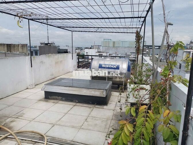 Chính chủ cho thuê nhà NC đúc 3 tấm, 4x19m, Bình Thành, Bình Tân