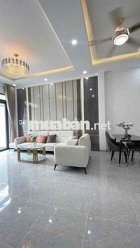 Nhà 1 trệt 1 lầu 75m2 Dĩ An BD gần trạm y tế An Bình, giá ngộp 900tr